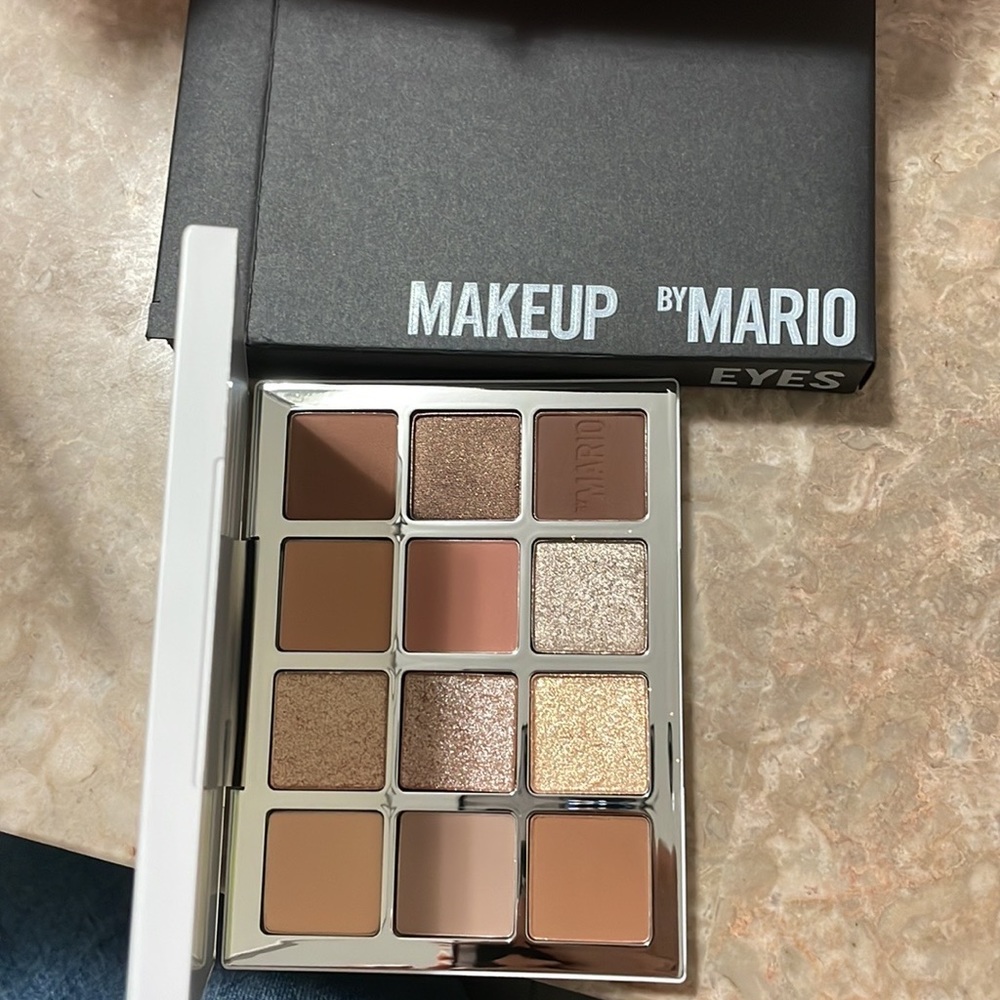 Brand new ETHEREAL EYES EYESHADOW PALETTE